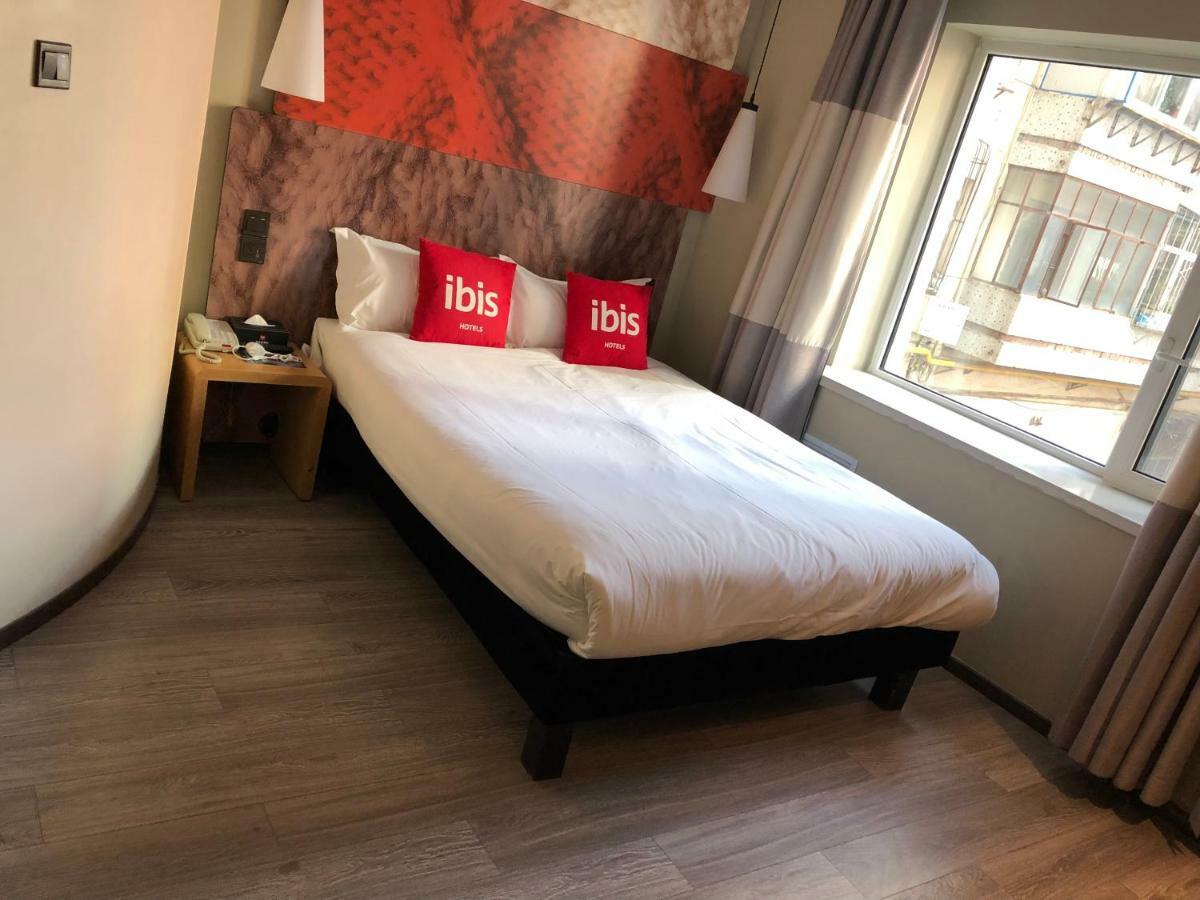 Ibis Lanzhou Train Station Hotel Екстериор снимка