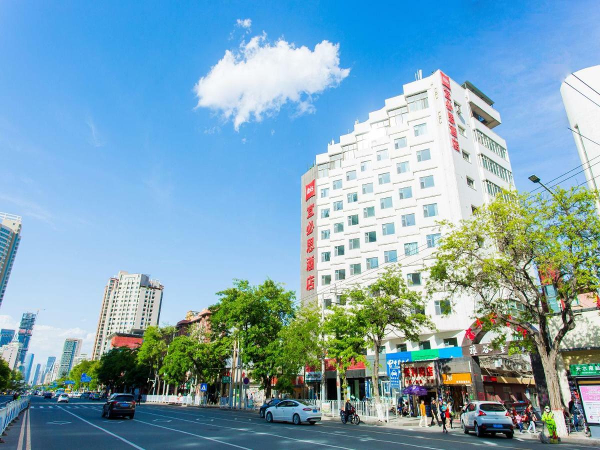 Ibis Lanzhou Train Station Hotel Екстериор снимка